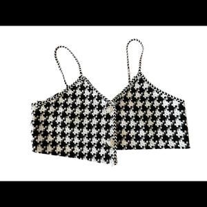 Chic Black & White Houndstooth Crop Top